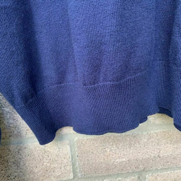 NEW Chaps Men’s  Blue Sweater Size Large Red Logo - Picture 5 of 6